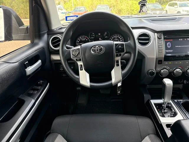 Used 2018 Black Toyota SR5 image 13