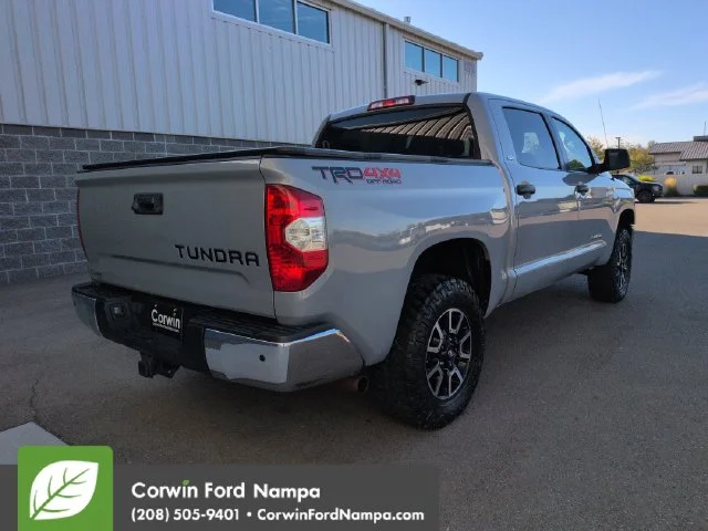Used 2018 Magnetic Gray Metallic Toyota  image 3