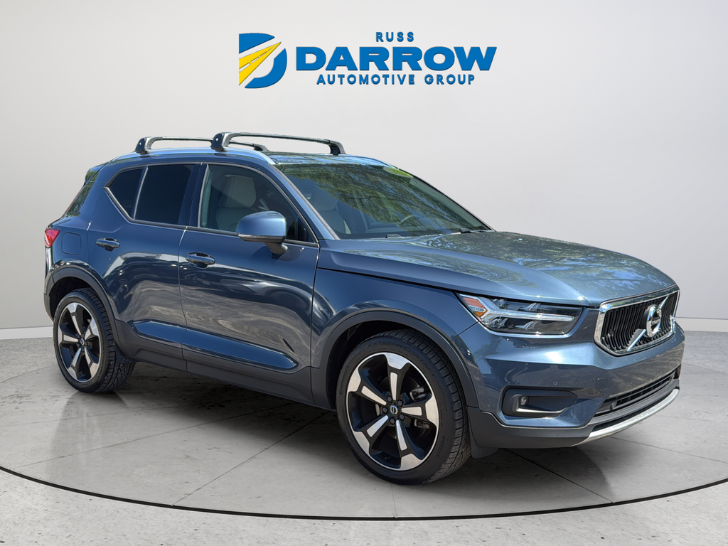 Used 2021 Blue Volvo Momentum image 25