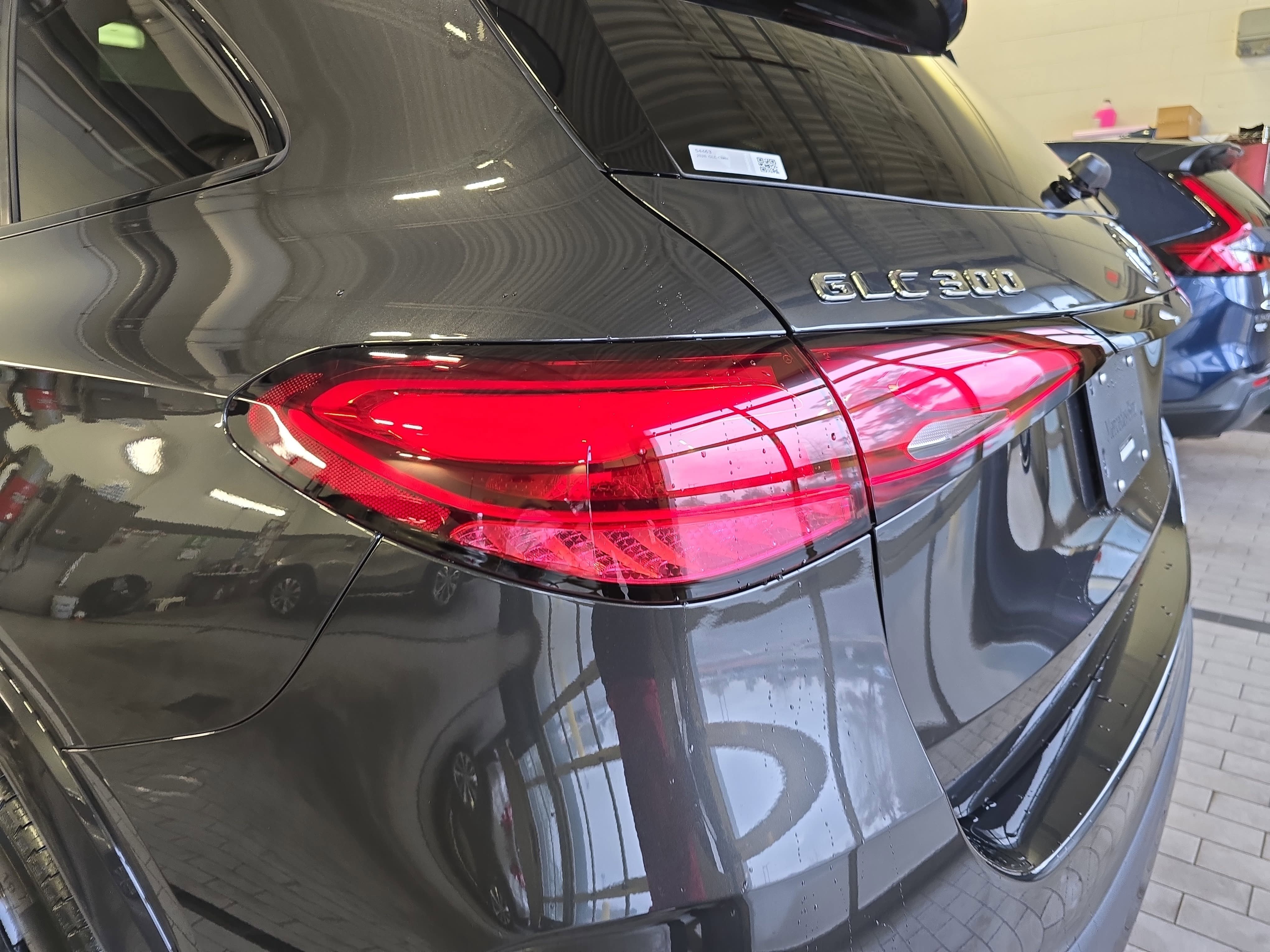 New 2026 Graphite Grey Metallic Mercedes-Benz GLC300 image 35
