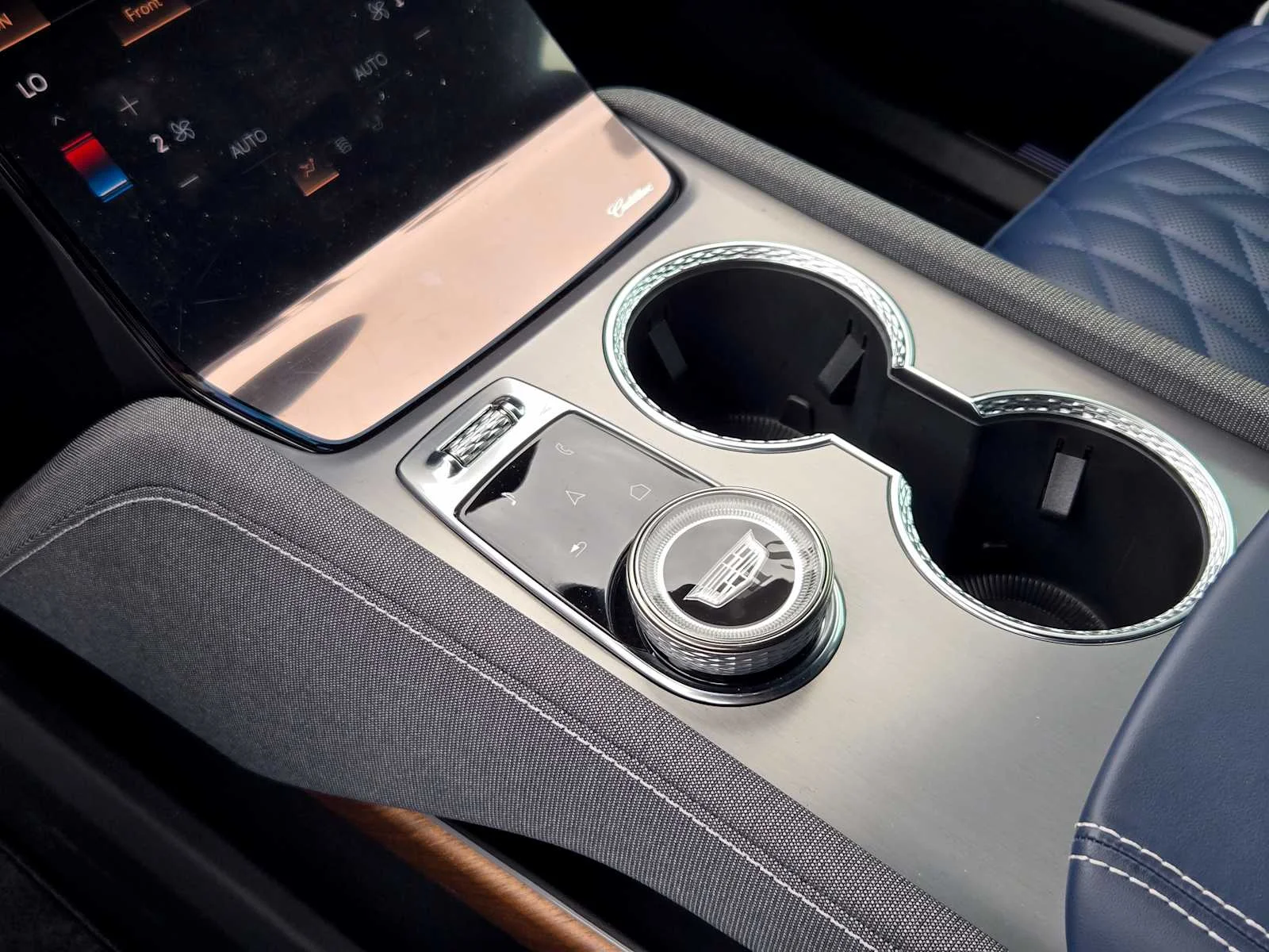 2026 Cadillac VISTIQ Premium Luxury - Photo 14