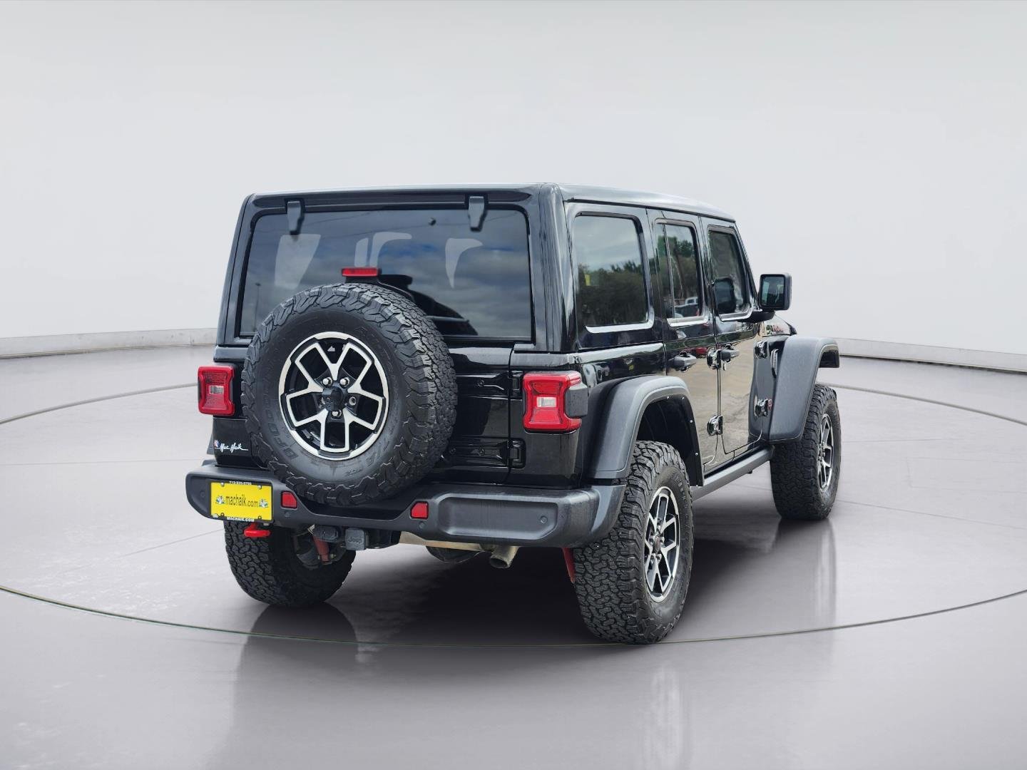 Used 2024 Black Clearcoat Jeep Rubicon image 5