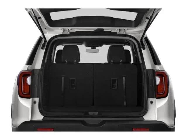 Used 2021 White GMC SLE image 11