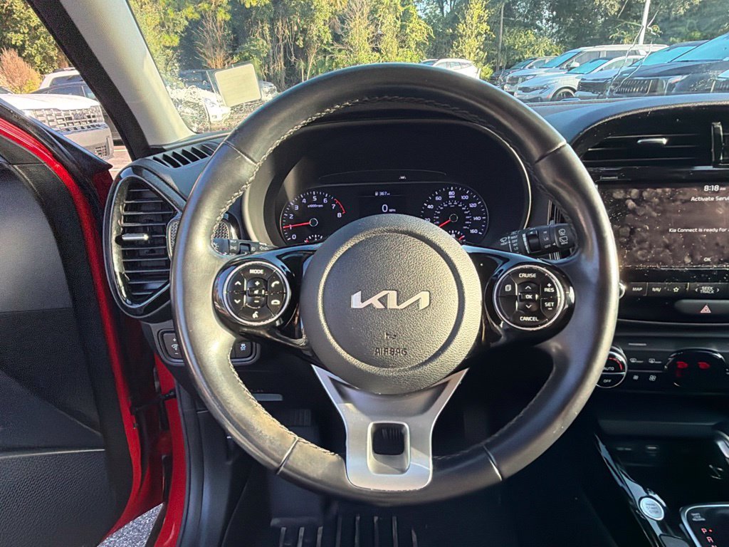 Used 2022 Inferno Red Kia EX image 11