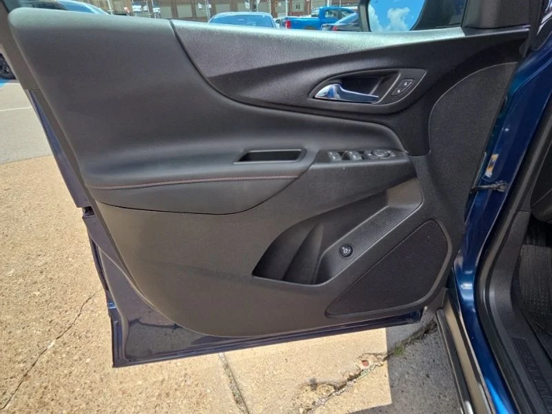 Used 2022 Blue Chevrolet RS image 10