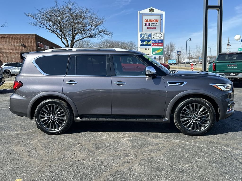 2023 INFINITI QX80 - Image 8