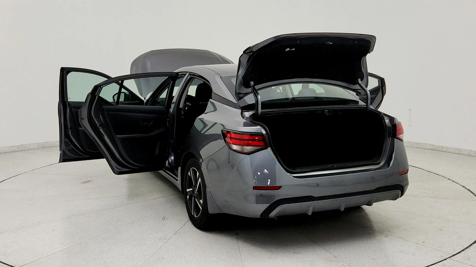 Used 2024 Gray Nissan SV image 13