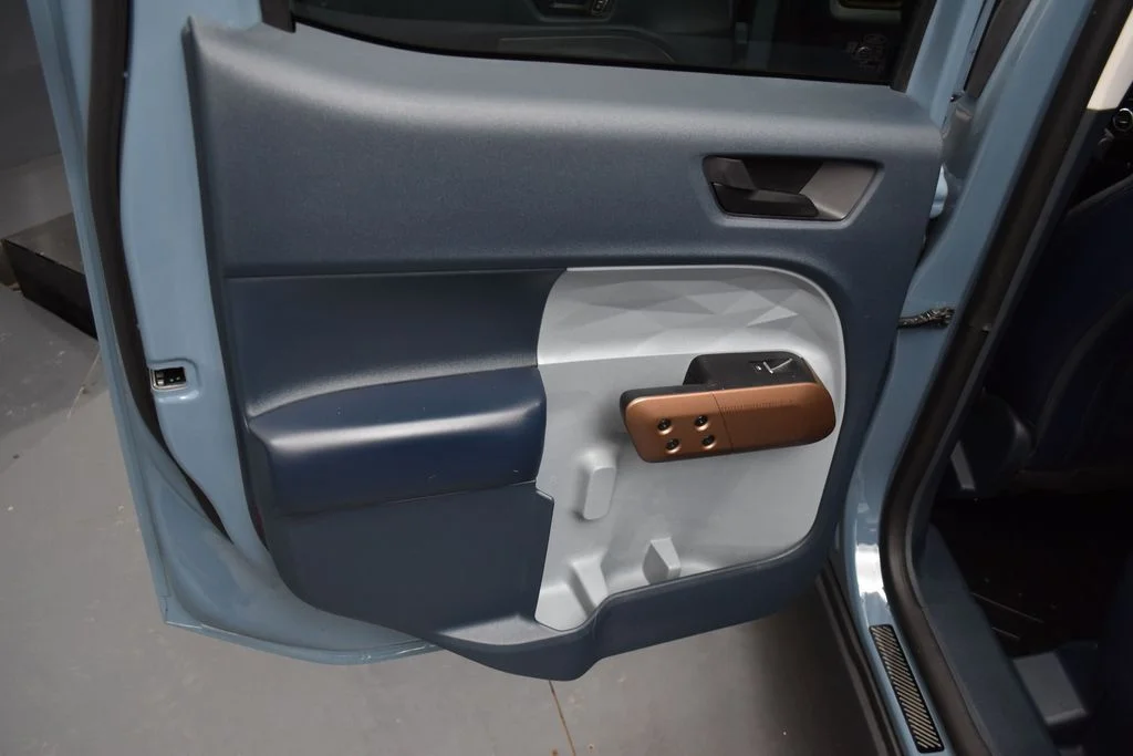 Used 2022 Blue Ford Lariat image 17