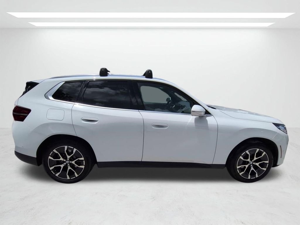 New 2025 Alpine White BMW 30 xDrive image 3