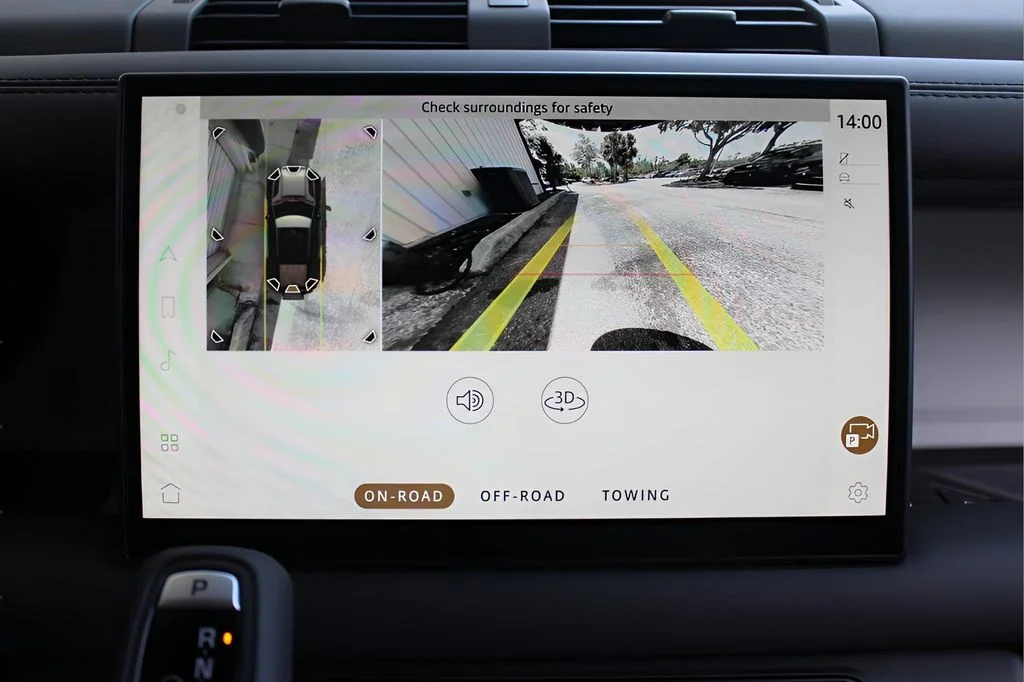 2025 Land Rover Defender S - Photo 24
