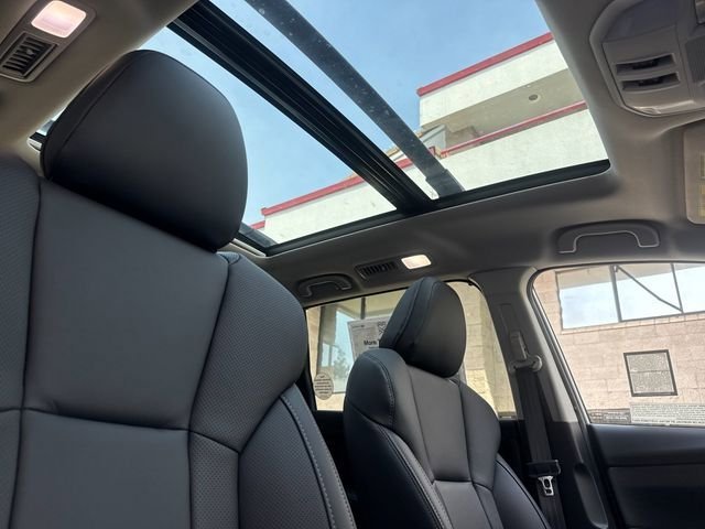 New 2026 CRYSTAL WHITE PEARL Subaru Limited 7-Passenger image 22
