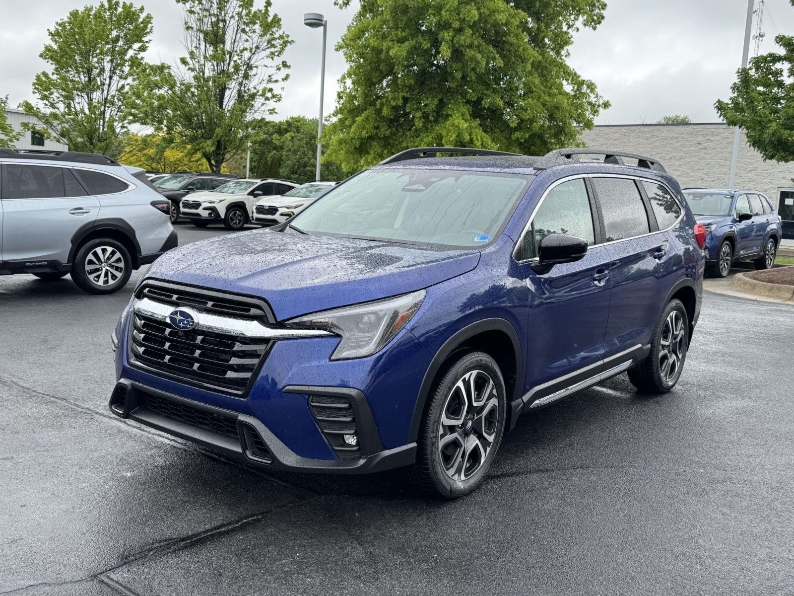New 2026 SAPPHIRE BLUE PEARL Subaru Limited 7-Passenger image 5