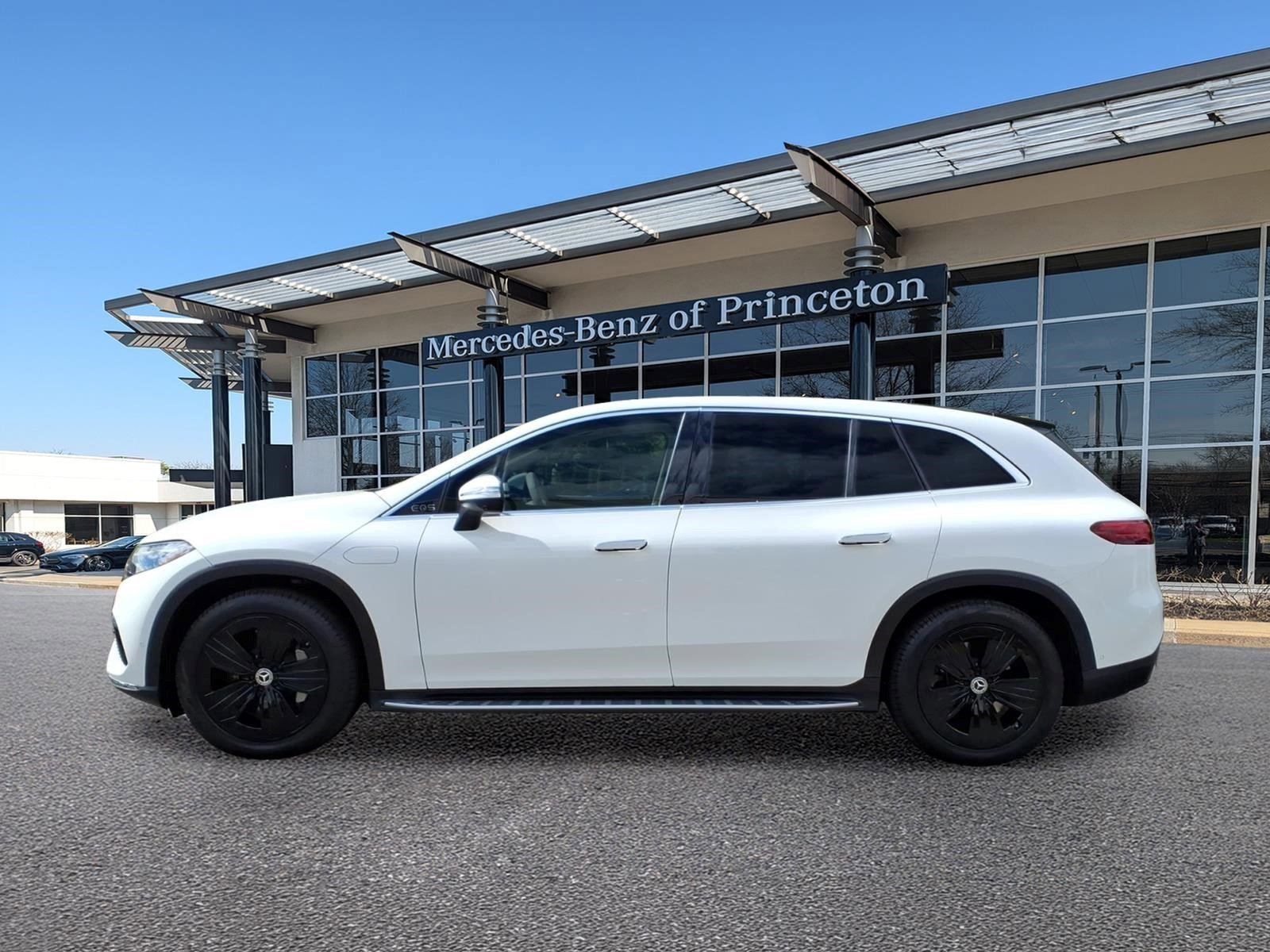 Certified Used 2023 Polar White Mercedes-Benz EQS 450+ SUV image 6