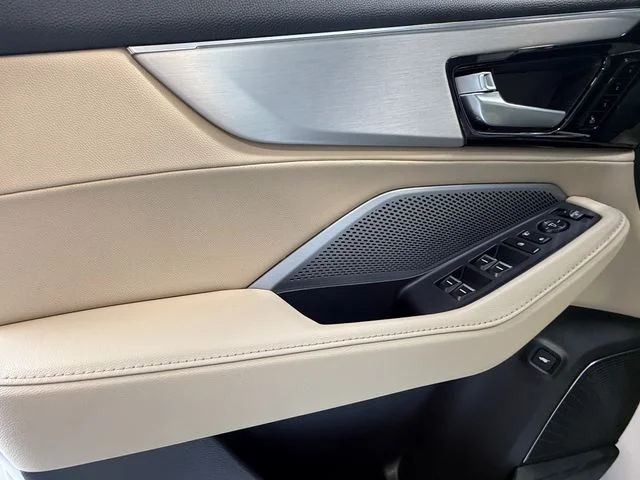 New 2026 Platinum White Pearl Acura Base image 14