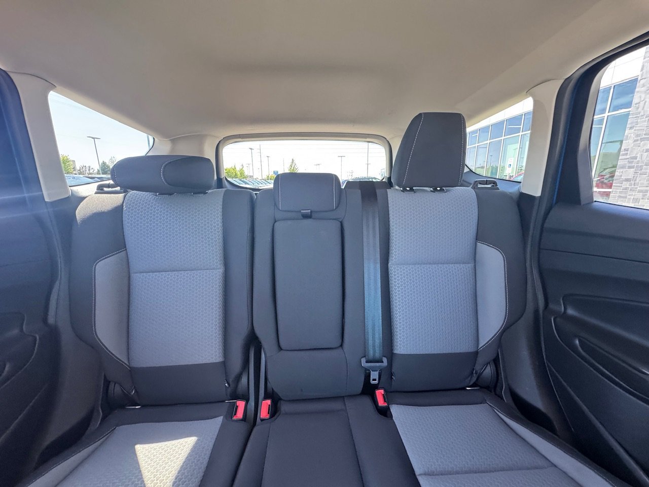 Used 2018 Lightning Blue Metallic Ford SE image 13
