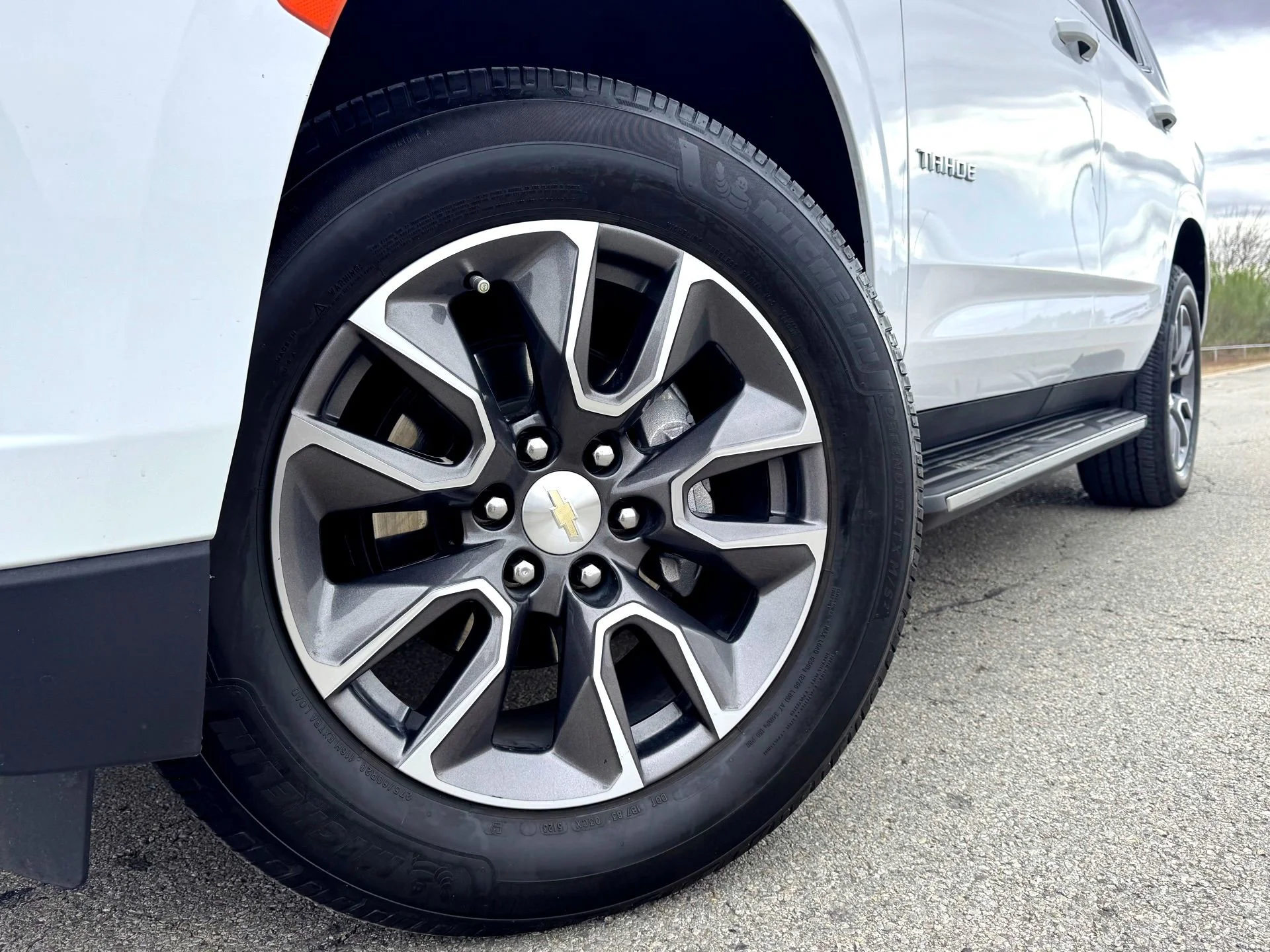 Used 2023 Summit White Chevrolet LT image 2
