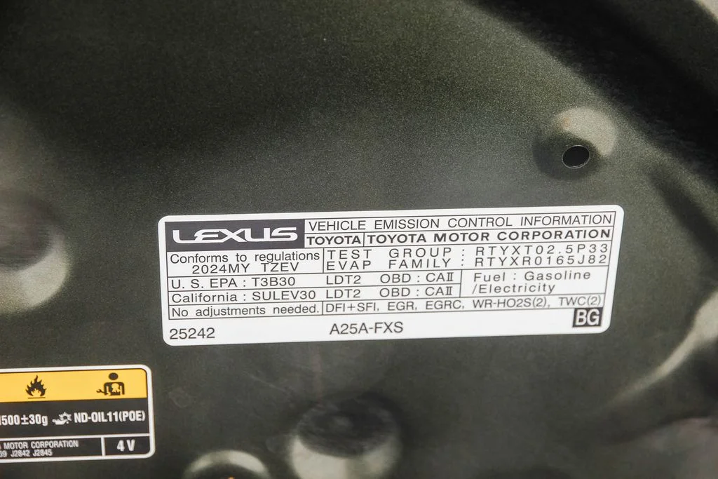 Certified Used 2024 NORI GREEN PEARL Lexus 450h+ Luxury image 28