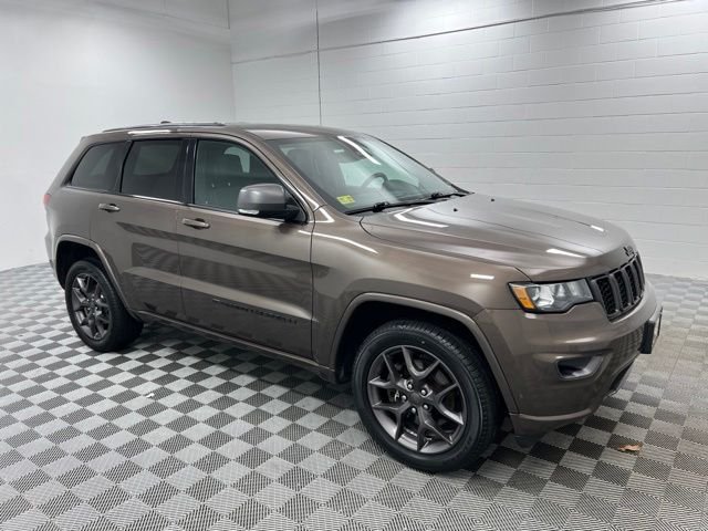 Used 2021 Brown Jeep Limited image 4