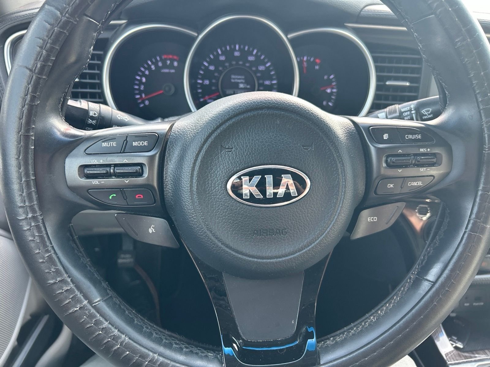 Used 2015 Black Kia EX image 13