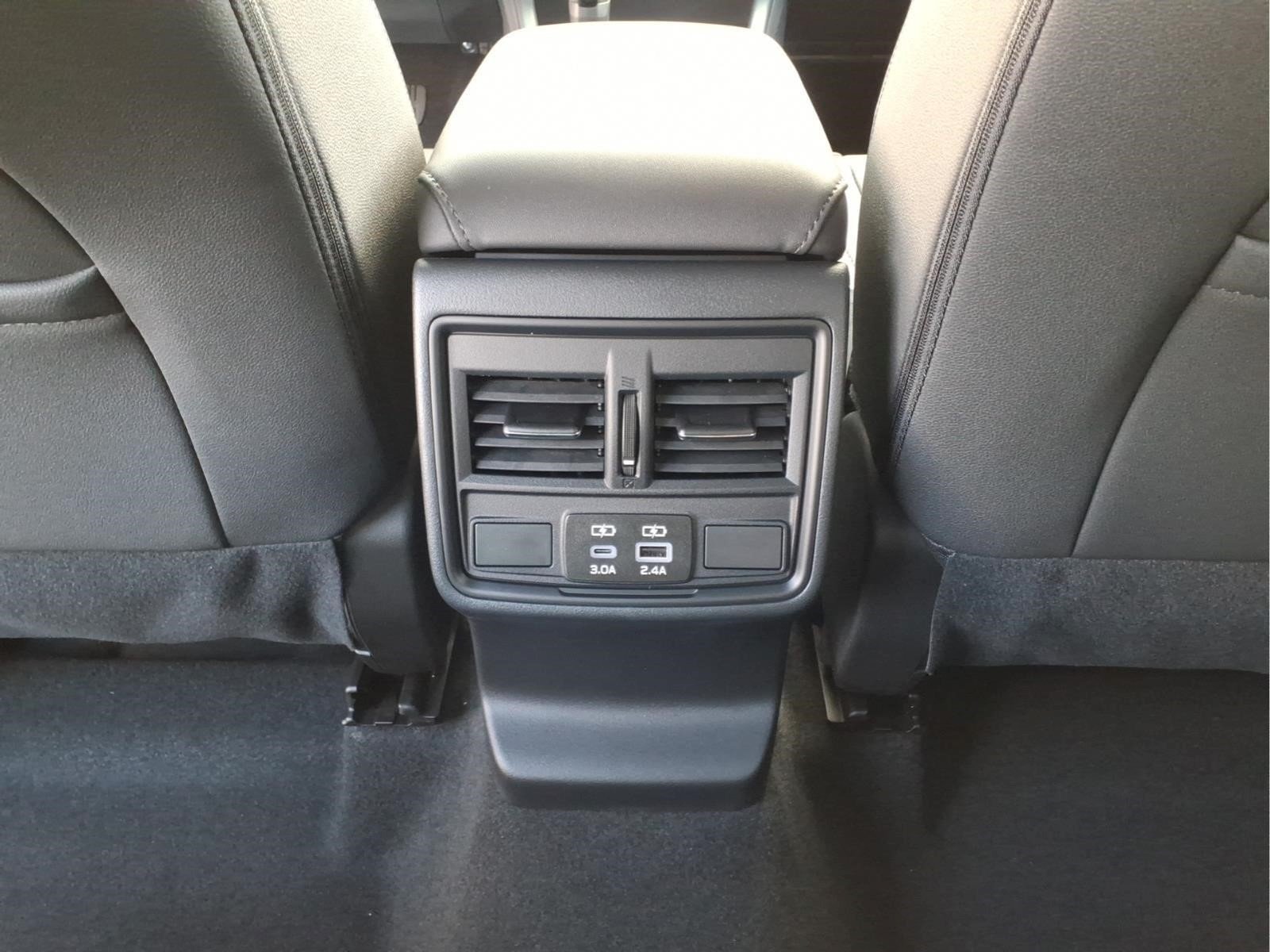New 2026 ICE SILVER METALLIC Subaru Premium image 8