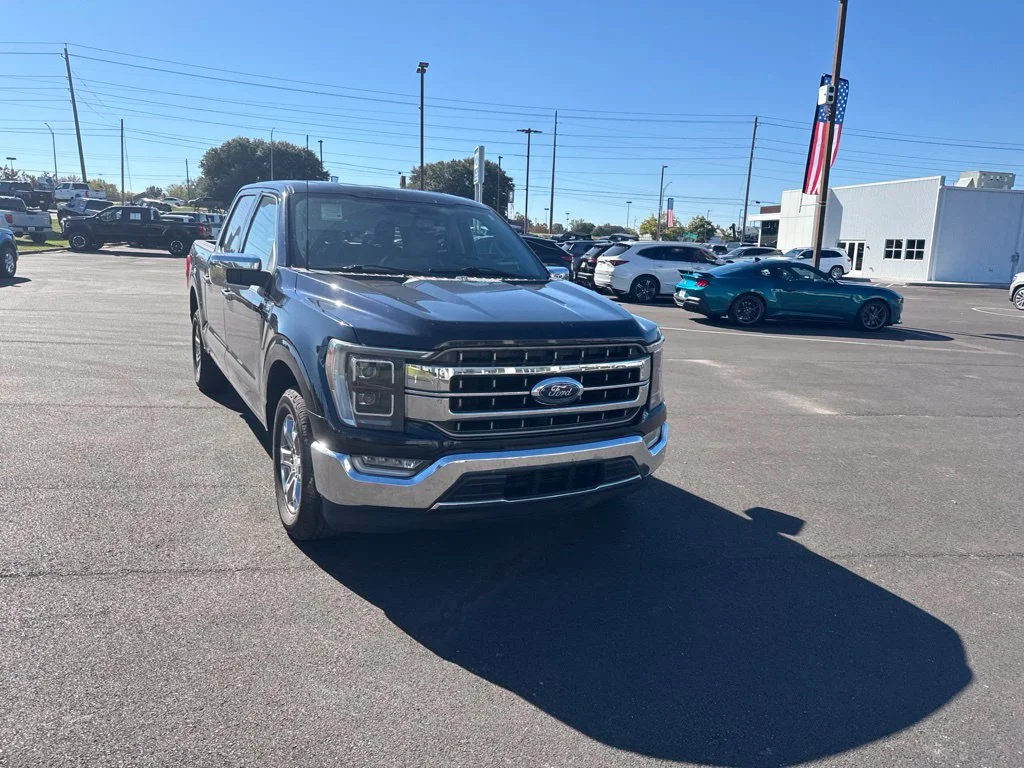 Certified Used 2021 Blue Ford Lariat image 2