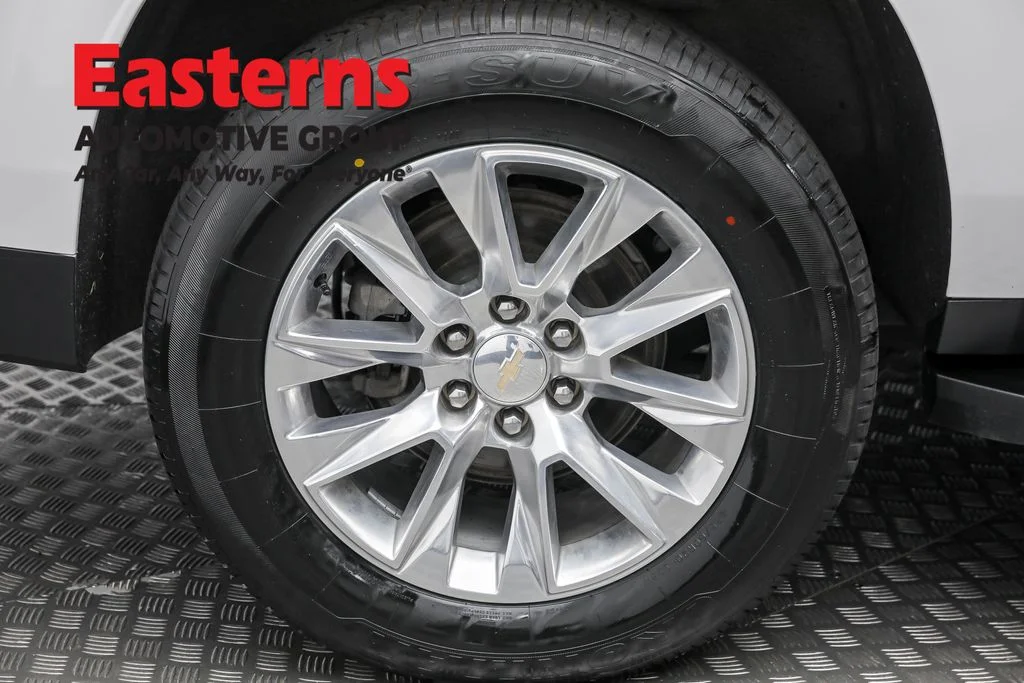 Used 2023 White Chevrolet Premier image 32