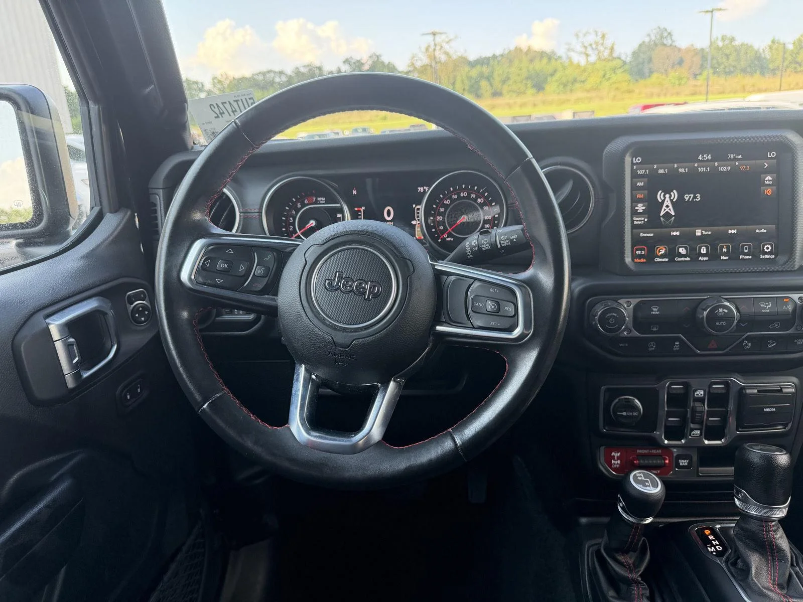Used 2020 Black Clearcoat Jeep Recon image 9