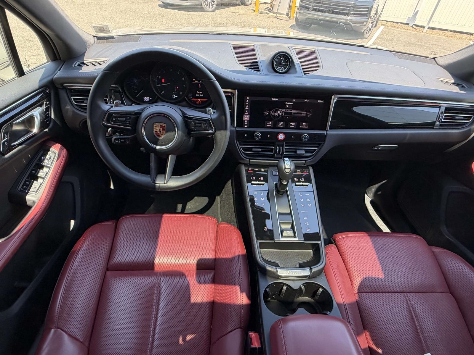 Certified Used 2024  Porsche  image 17