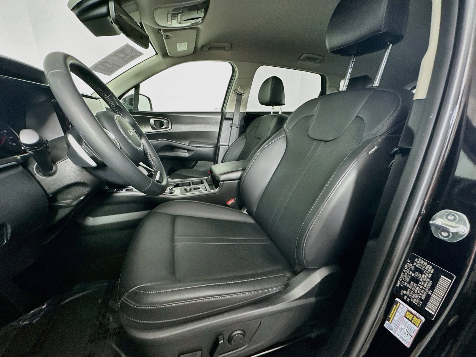 Used 2023 Aurora Black Kia EX image 21