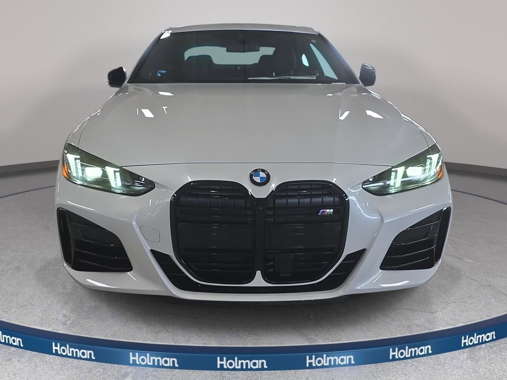 New 2027 Mineral White Metallic BMW M440i xDrive image 2