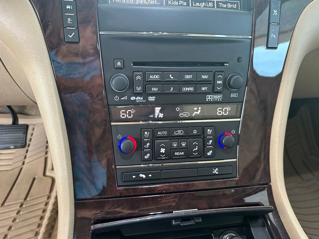 Used 2011 White Cadillac Premium image 23