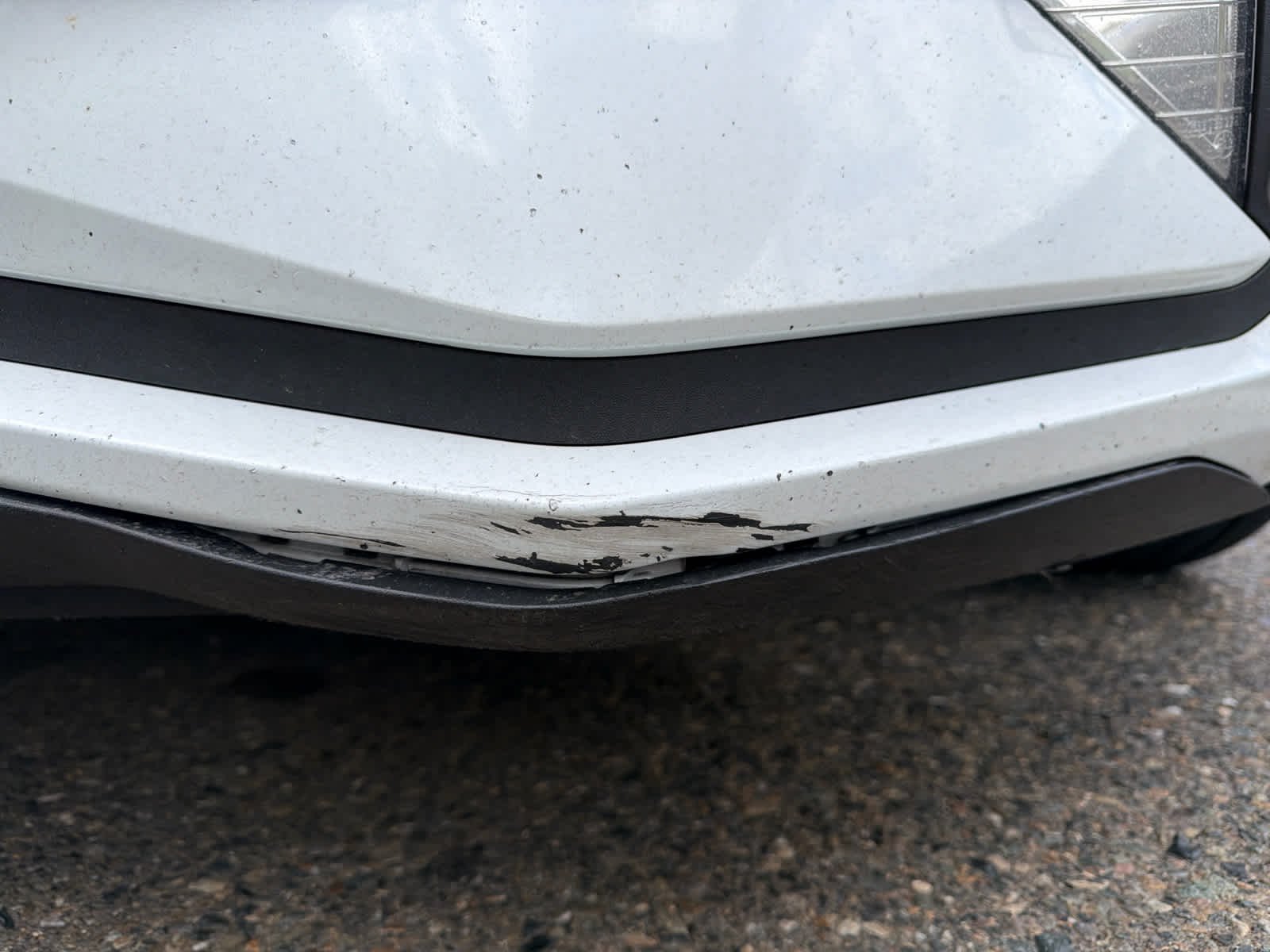 Used 2019 Quartz White Pearl Hyundai SE image 3
