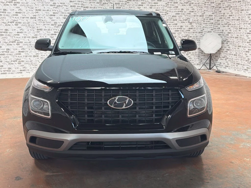 New 2026 Onyx Black Hyundai SE image 2