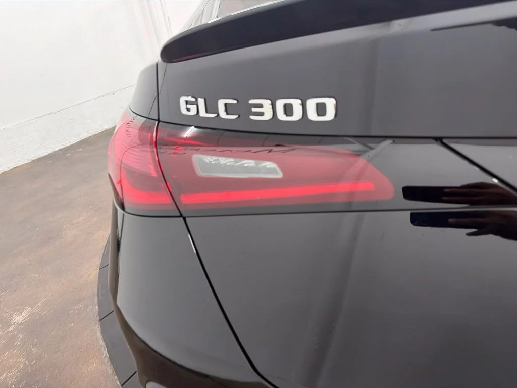 New 2027 Black Mercedes-Benz GLC 300 Coupe image 11