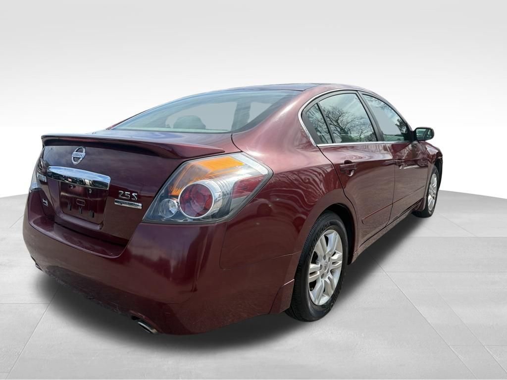 Used 2011 Red Nissan 2.5 S image 5
