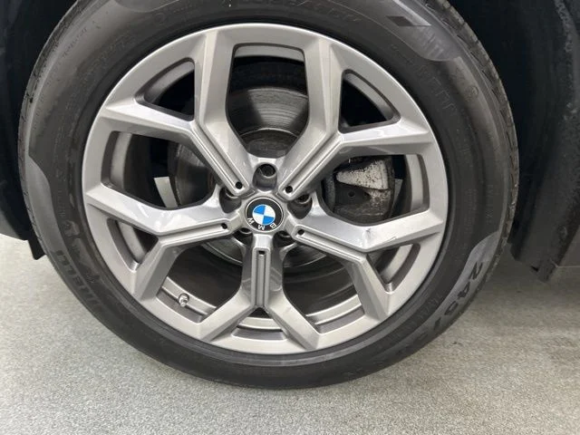 Used 2023 White BMW xDrive30i image 30