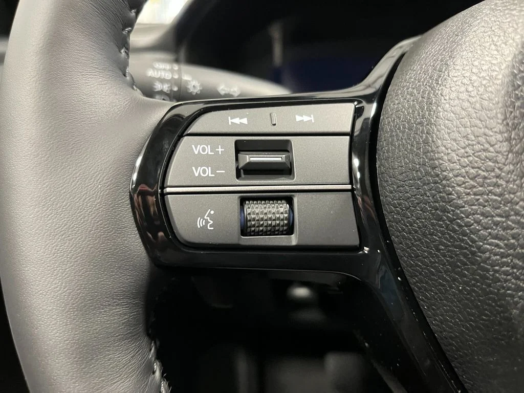 New 2026 Platinum White Pearl Honda Touring Hybrid image 18