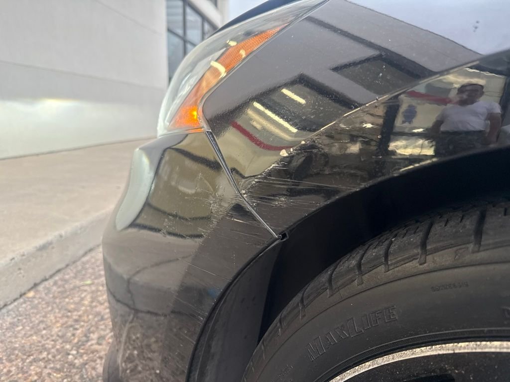 Used 2020 Black Nissan 2.5 SR image 10
