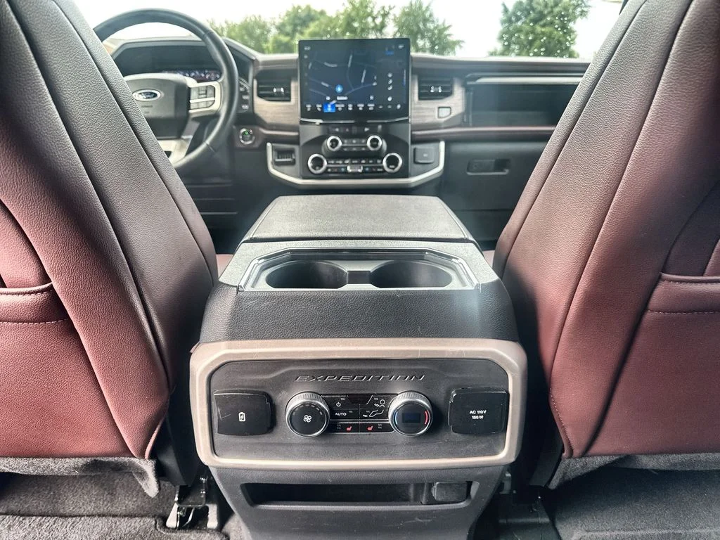 Used 2024 White Ford Limited image 21