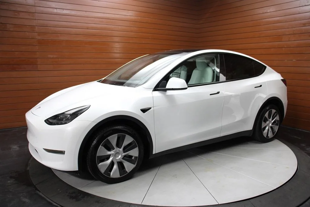Used 2023 Pearl White Multi-Coat Tesla Long Range image 4