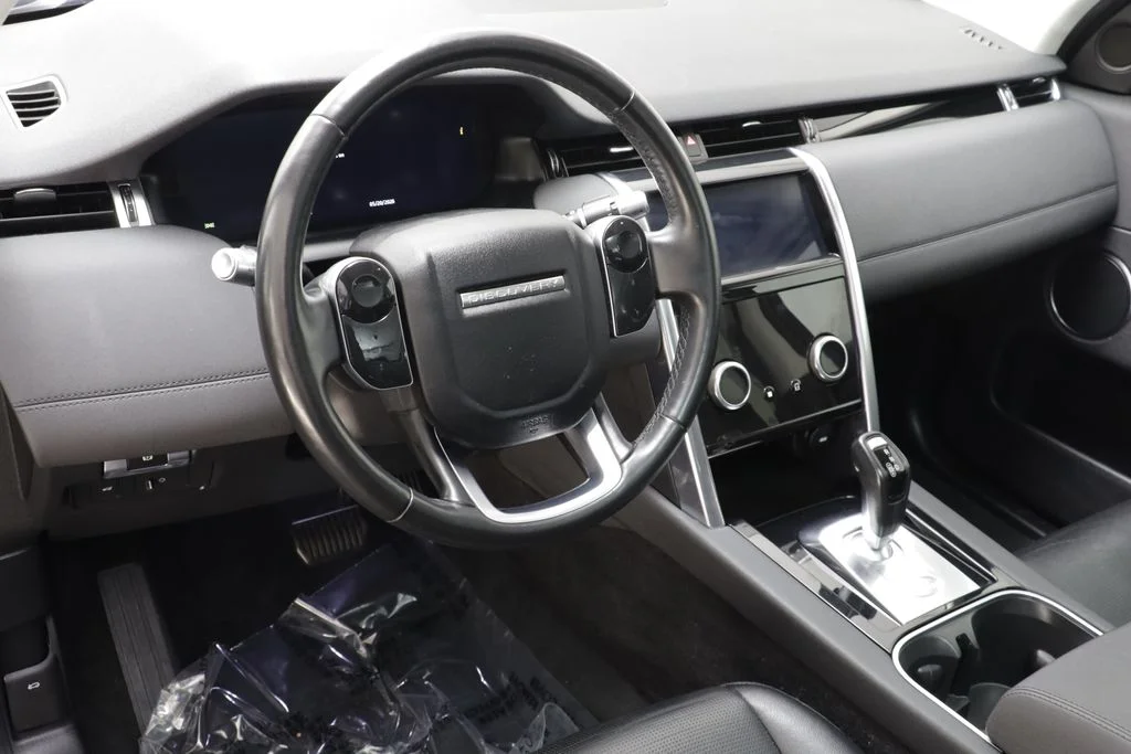 Used 2020 Gray Land Rover SE image 7