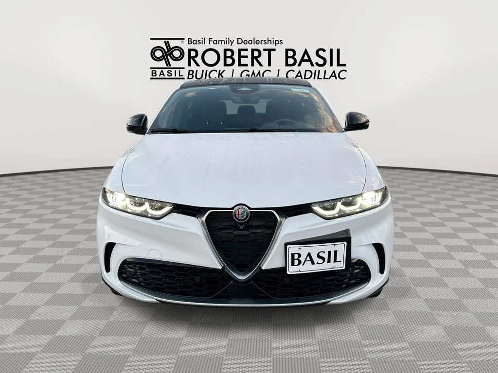 Used 2024 White Alfa Romeo Ti image 3