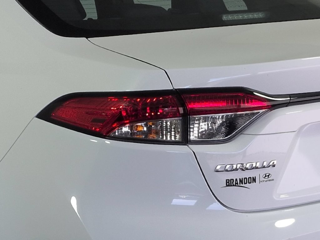 2024 Toyota Corolla LE - Photo 8