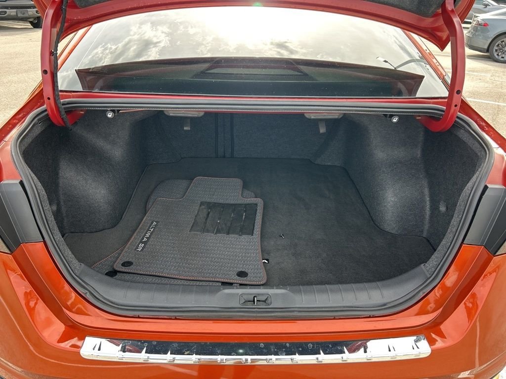 Used 2021 Orange Nissan 2.5 SR image 51