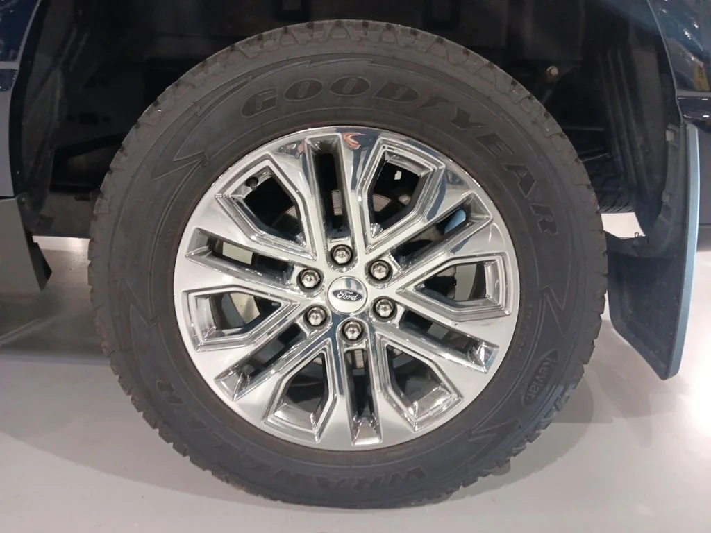 Certified Used 2024 Blue Metallic Ford Lariat image 22