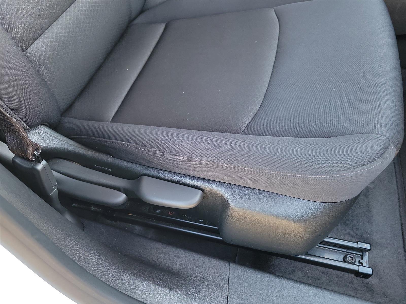 Used 2024 Summit White Chevrolet LT image 35
