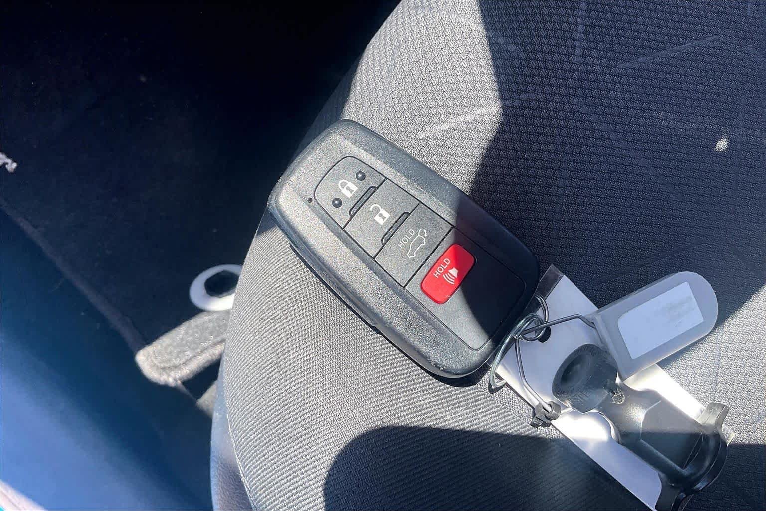 Used 2020 Blue Flame Toyota XLE image 15