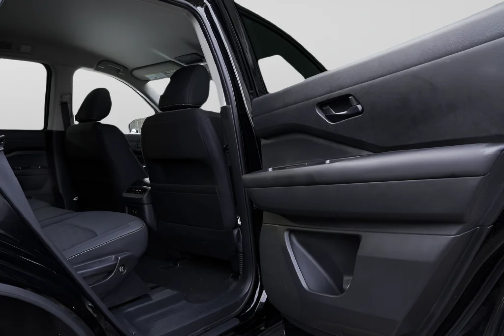 2024 Nissan Pathfinder SV - Photo 54