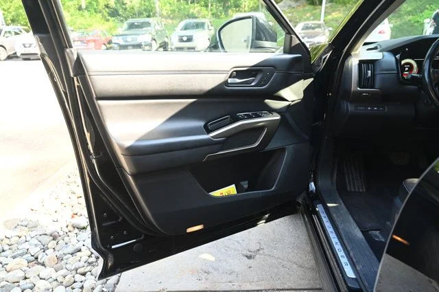 Certified Used 2022 Black Nissan Platinum image 22