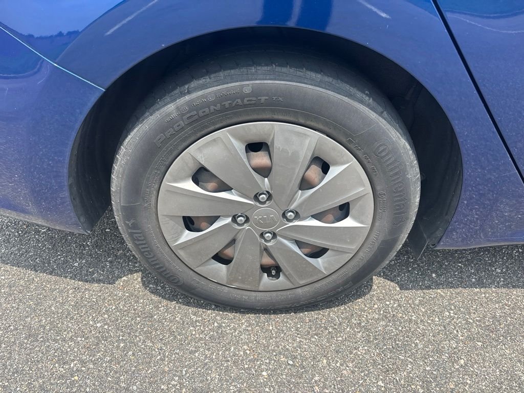 Used 2019 Blue Kia S image 10